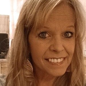 Meet your Posher, Becky